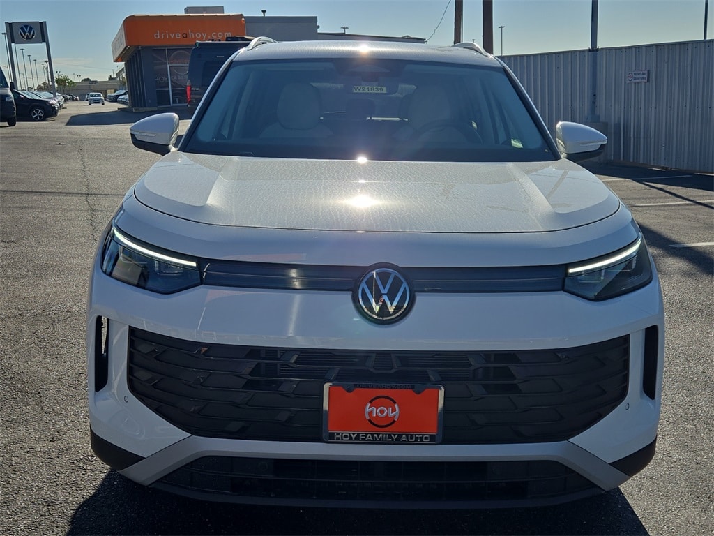 New 2025 Volkswagen Tiguan 2.0T SE SUV