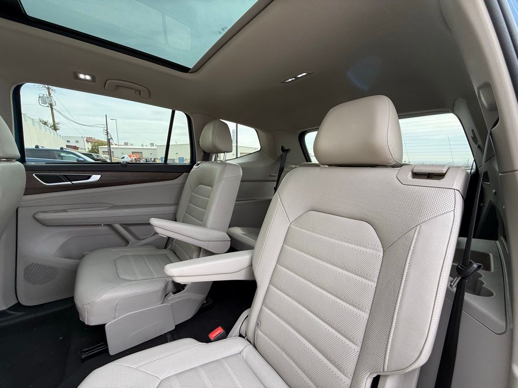 2025 Volkswagen Atlas SEL - Photo 13