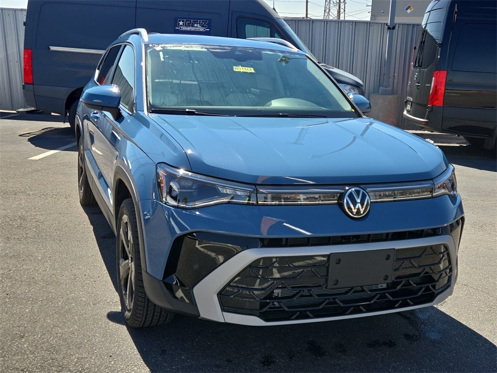 New 2025 Volkswagen Taos 1.5T SEL SUV
