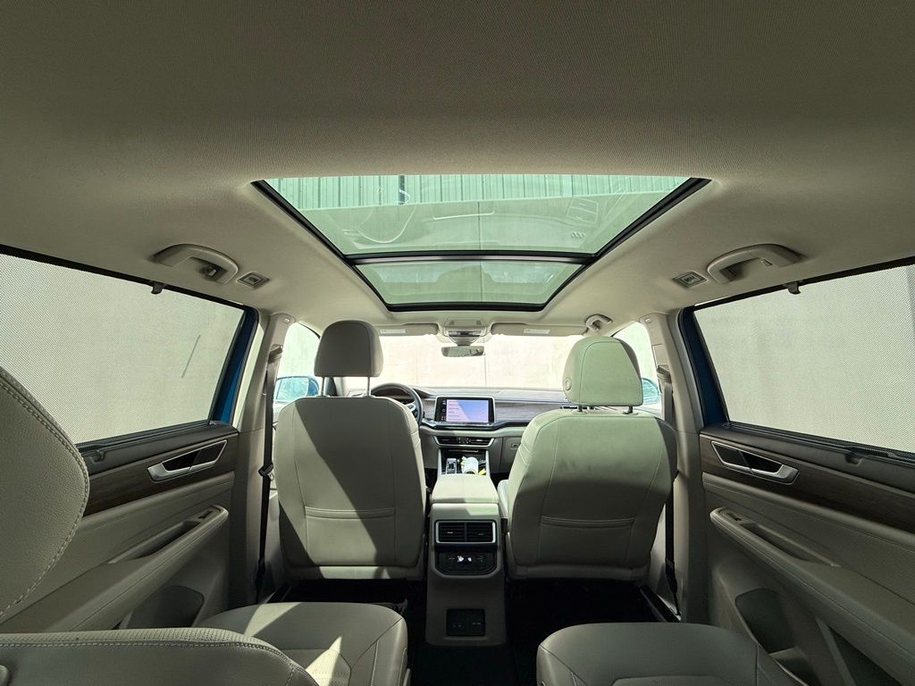2025 Volkswagen Atlas SEL - Photo 12