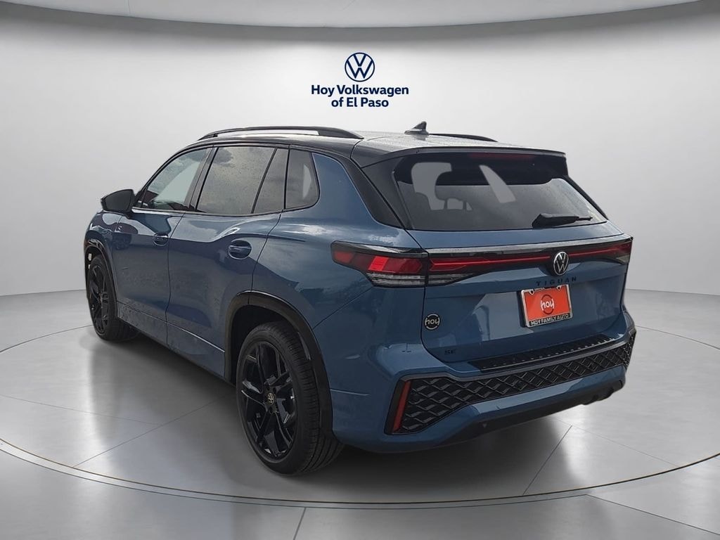 New 2026 Volkswagen Tiguan SE R-Line Black SUV