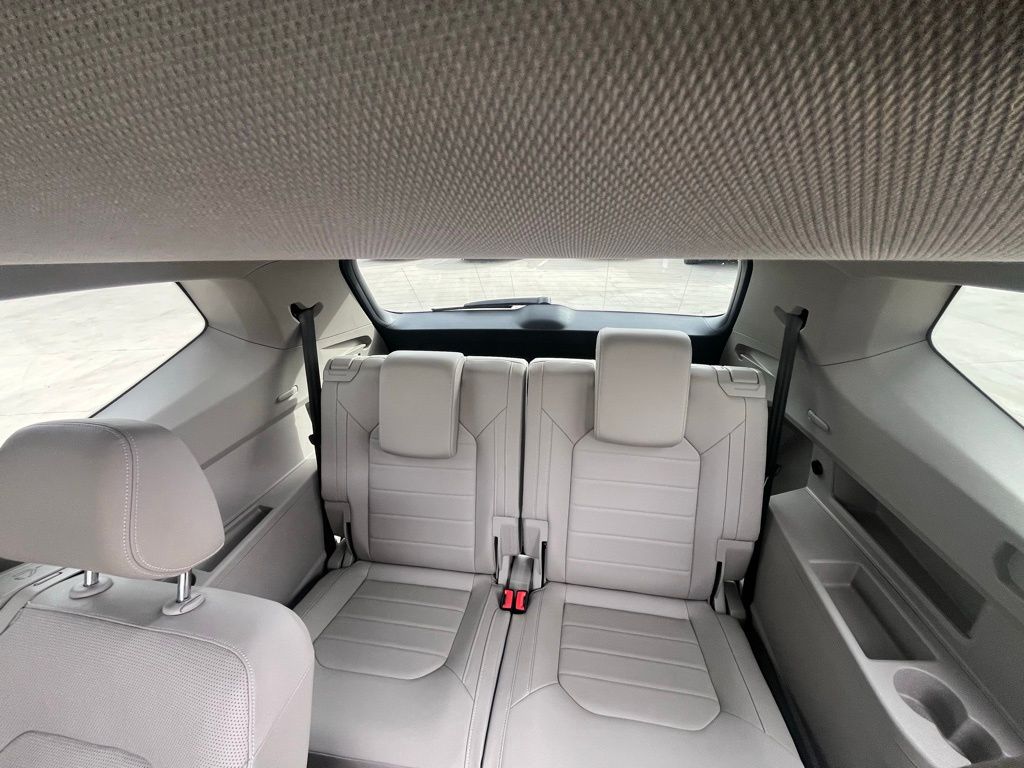 2025 Volkswagen Atlas SEL - Photo 15