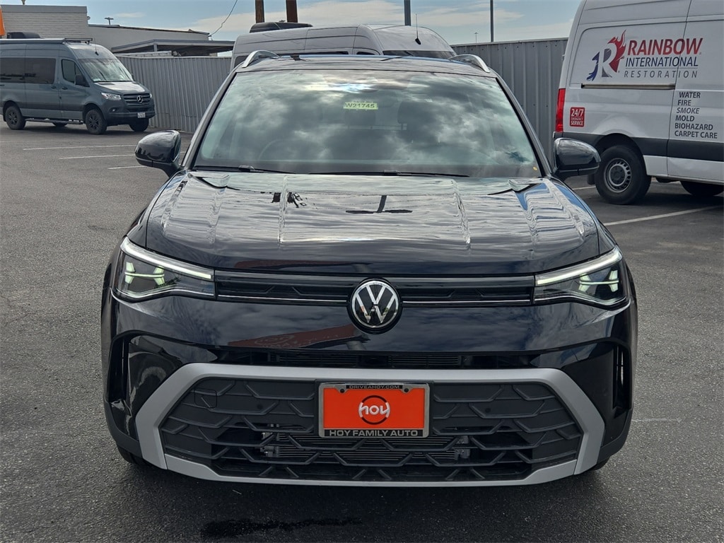 New 2025 Volkswagen Taos 1.5T SE SUV