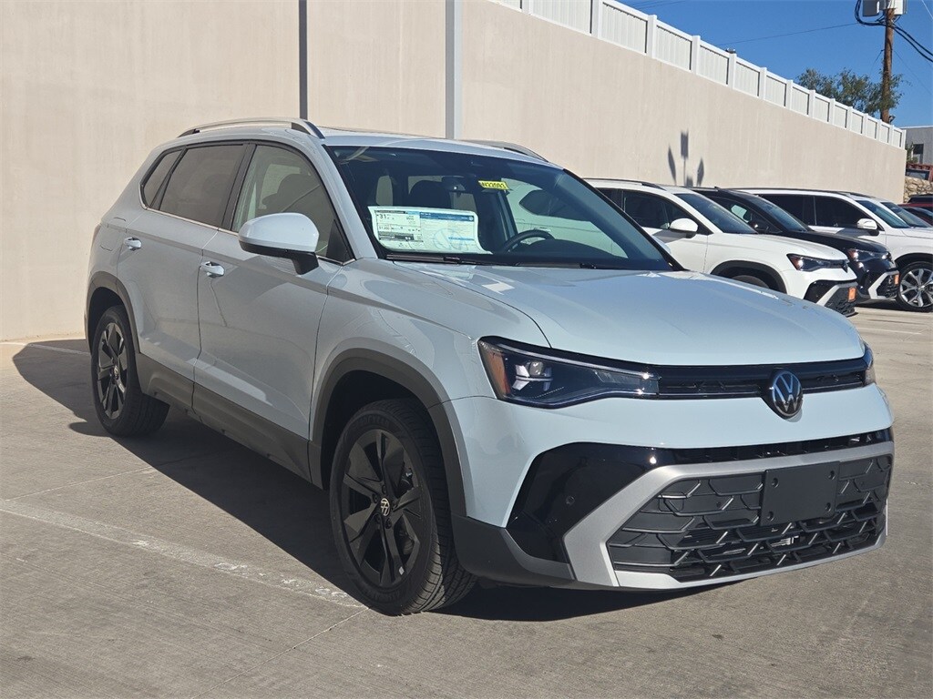 New 2026 Volkswagen Taos 1.5T SE SUV