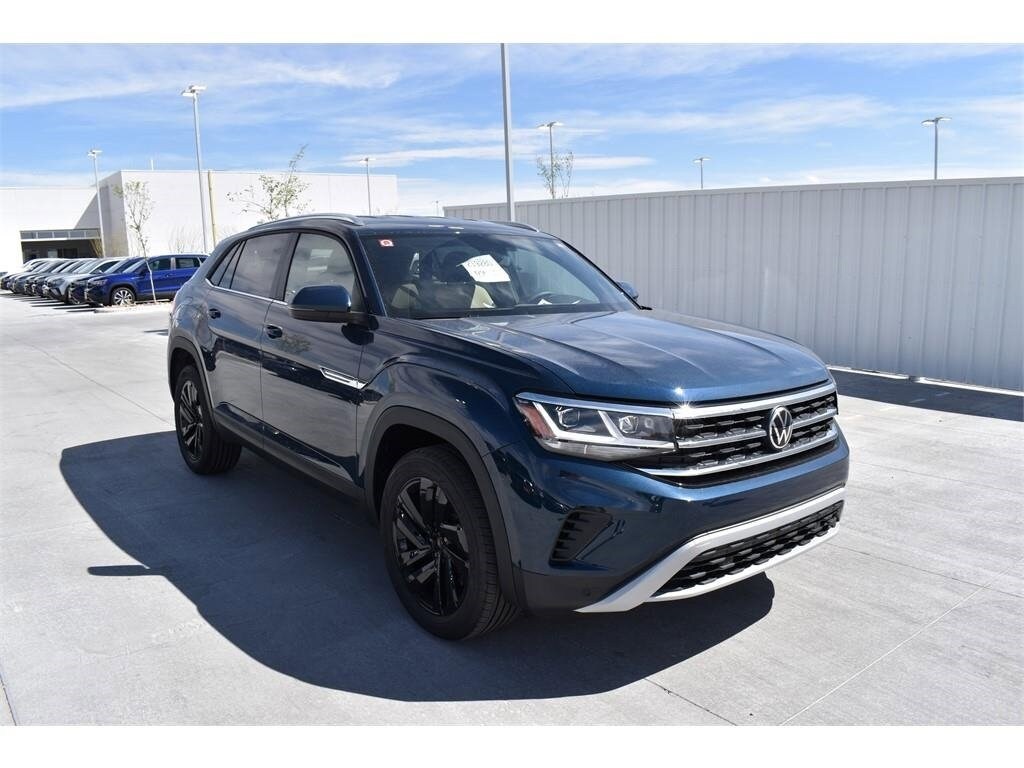 New 2023 Volkswagen Atlas Cross Sport 3.6L V6 SE w/Technology SUV
