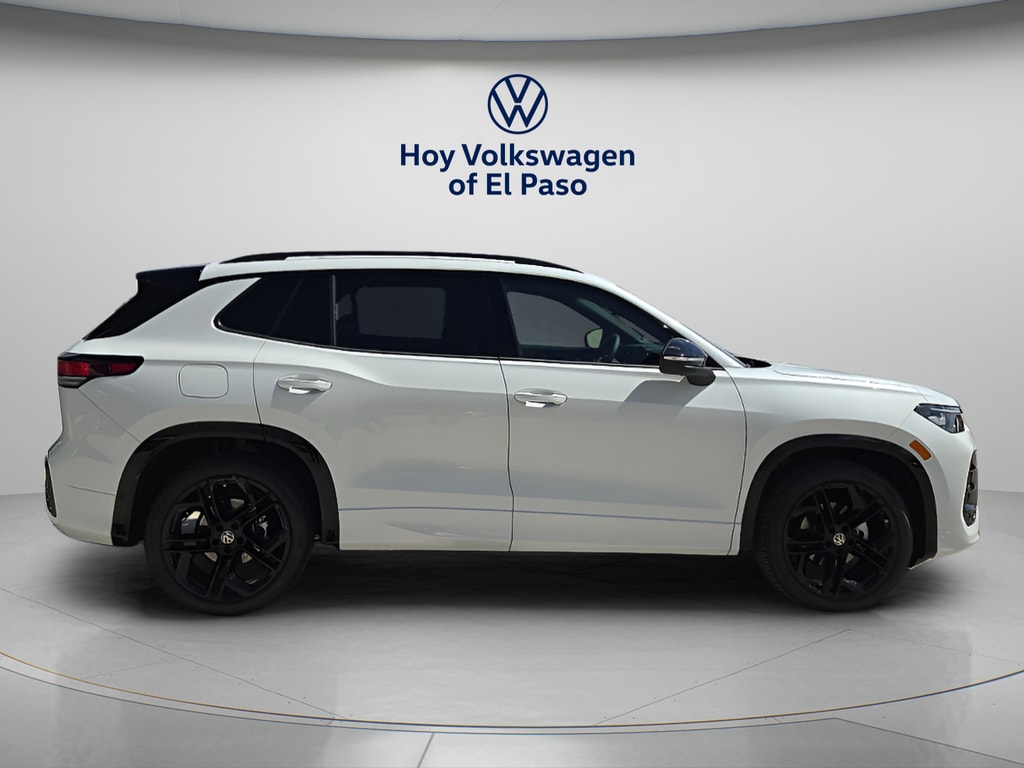 New 2026 Volkswagen Tiguan SE R-Line Black SUV