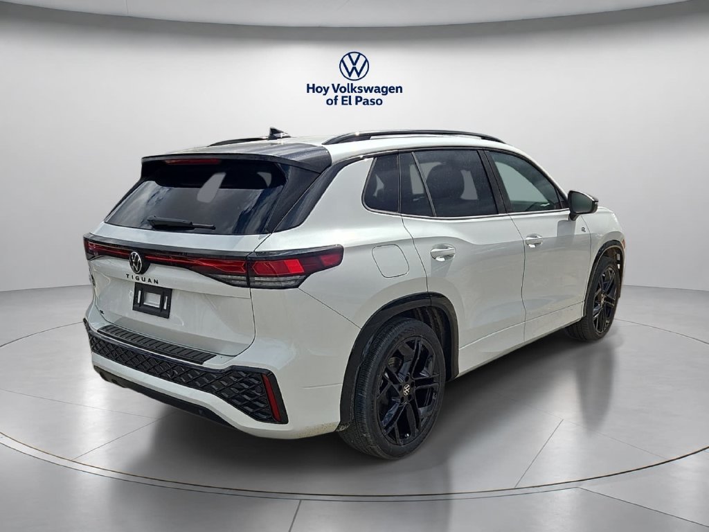 New 2026 Volkswagen Tiguan SE R-Line Black SUV