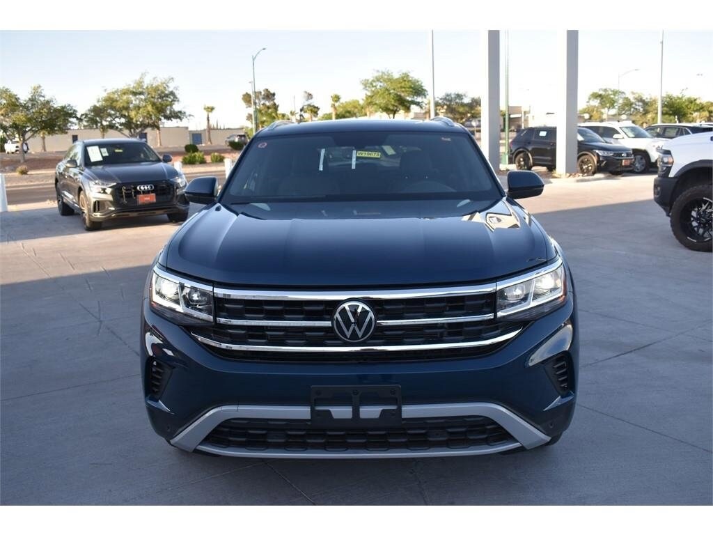 New 2023 Volkswagen Atlas Cross Sport 3.6L V6 SE w/Technology SUV