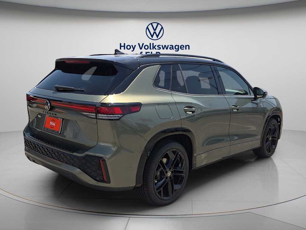 New 2026 Volkswagen Tiguan SE R-Line Black SUV
