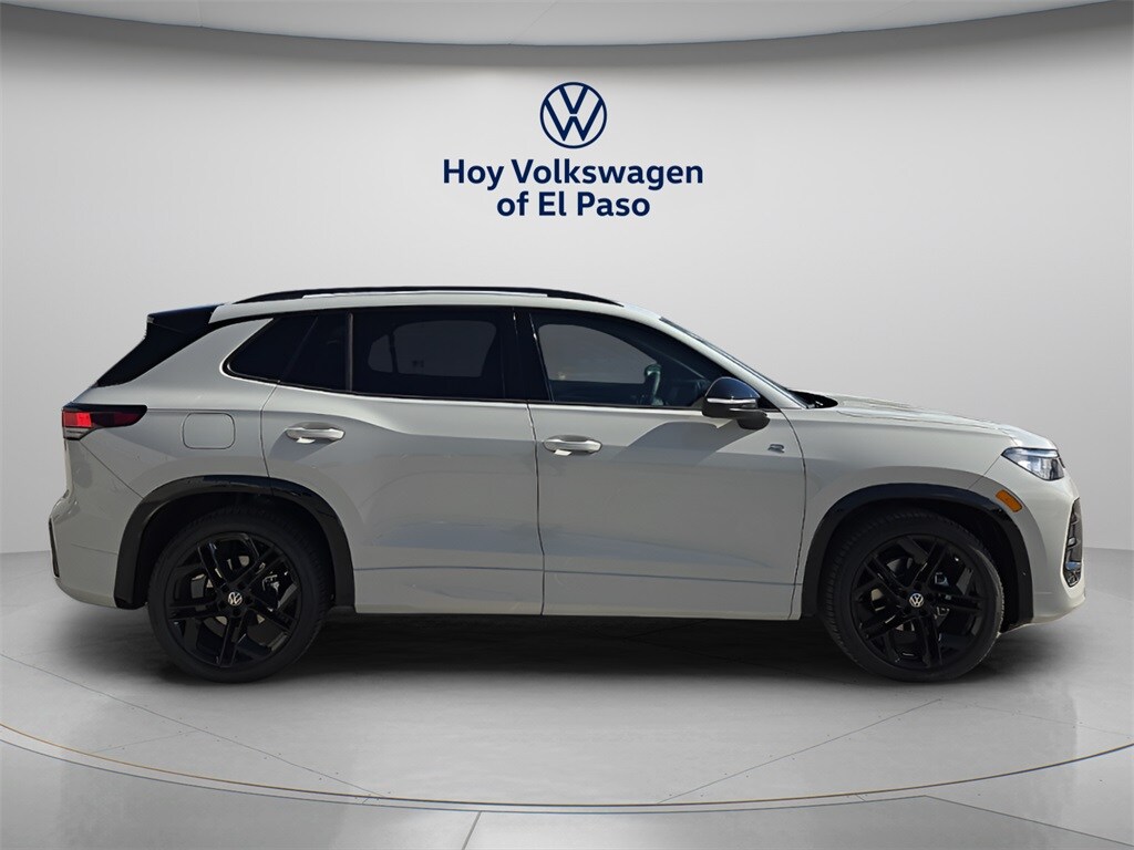 New 2026 Volkswagen Tiguan 2.0T SE R-Line Black SUV