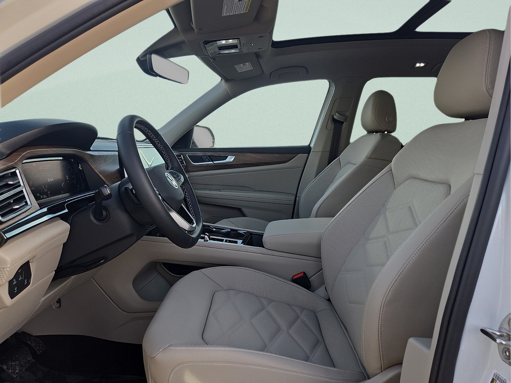 2026 Volkswagen Atlas SE w/Tech - Photo 16