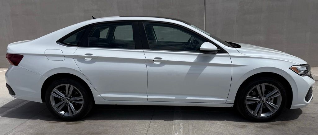 3VW7M7BU2PM058756