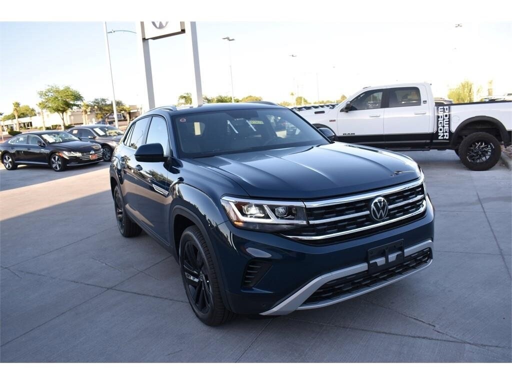 New 2023 Volkswagen Atlas Cross Sport 3.6L V6 SE w/Technology SUV