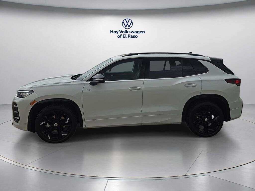 New 2026 Volkswagen Tiguan SE R-Line Black SUV