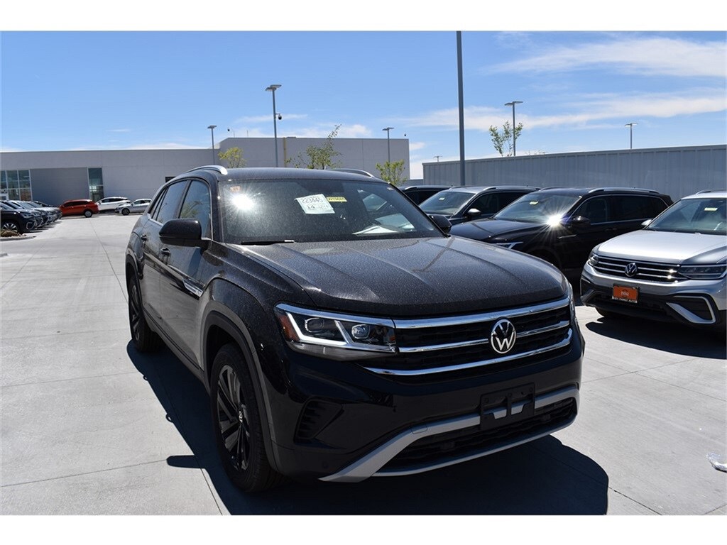 New 2023 Volkswagen Atlas Cross Sport 3.6L V6 SE w/Technology SUV