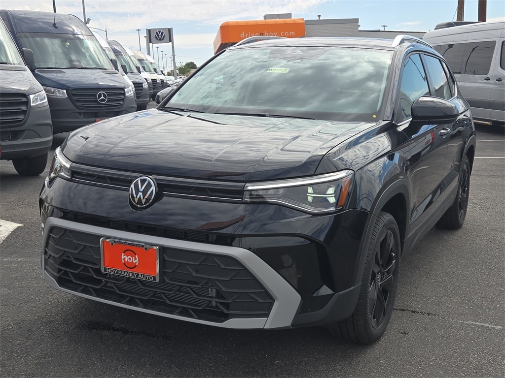 New 2025 Volkswagen Taos 1.5T SE SUV
