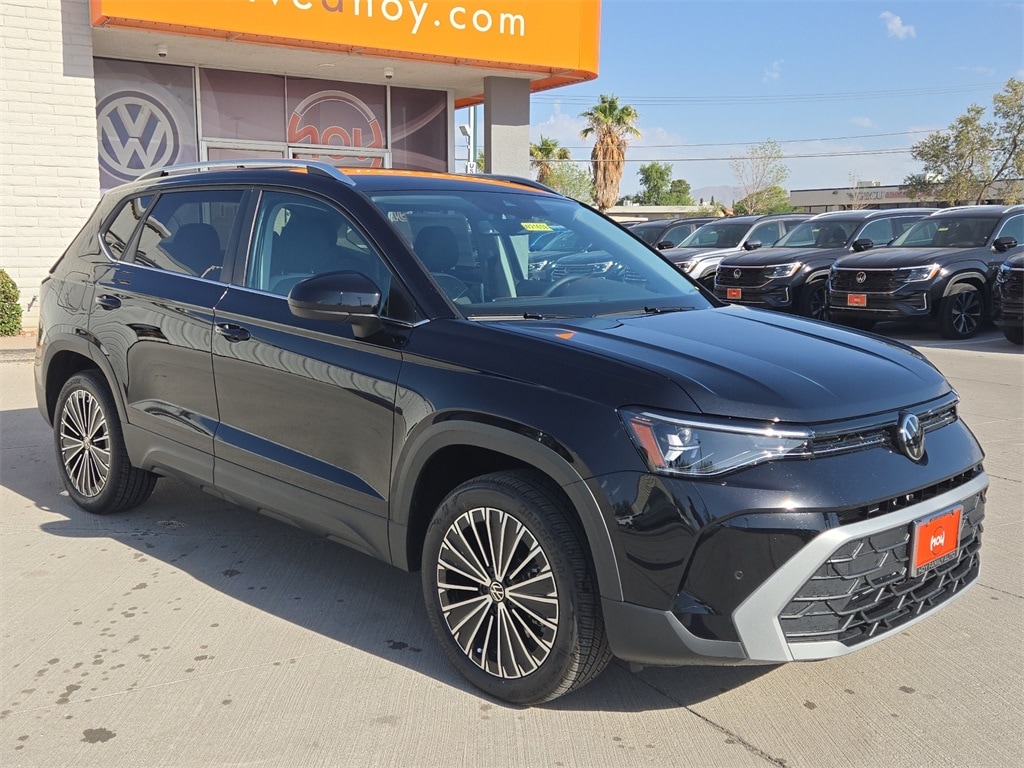 New 2025 Volkswagen Taos 1.5T SE SUV