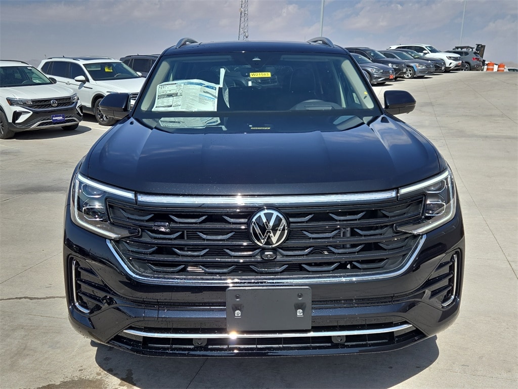 New 2025 Volkswagen Atlas 2.0T SEL Premium R-Line SUV