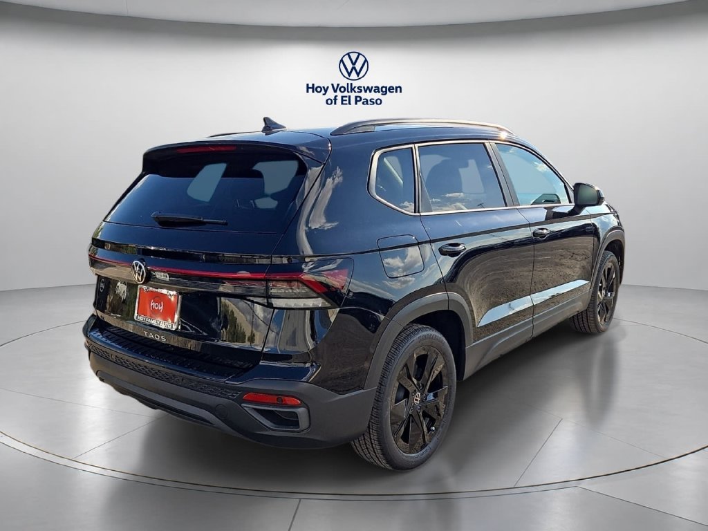 New 2027 Volkswagen Taos 1.5T SE Black SUV
