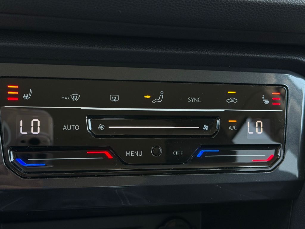 2023 Volkswagen Tiguan SE - Photo 19