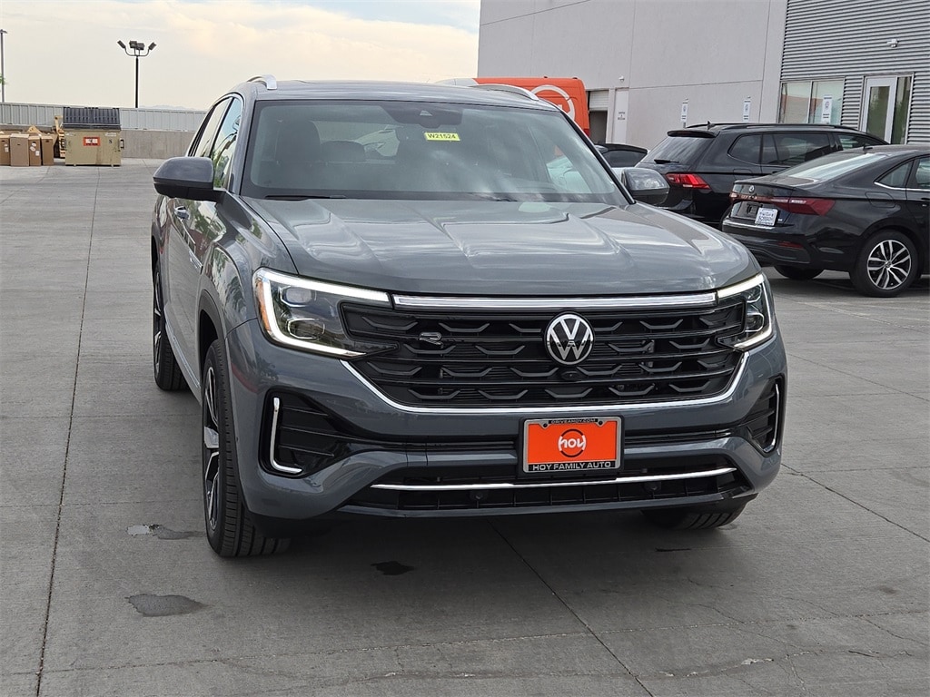 New 2025 Volkswagen Atlas Cross Sport 2.0T SEL Premium R-Line SUV
