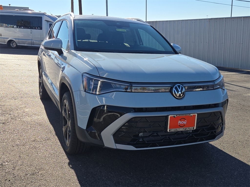 New 2025 Volkswagen Taos 1.5T SEL SUV
