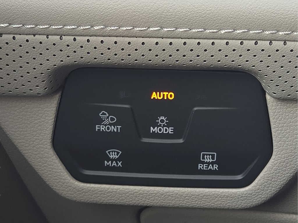 2026 Volkswagen Atlas SE w/Tech - Photo 21
