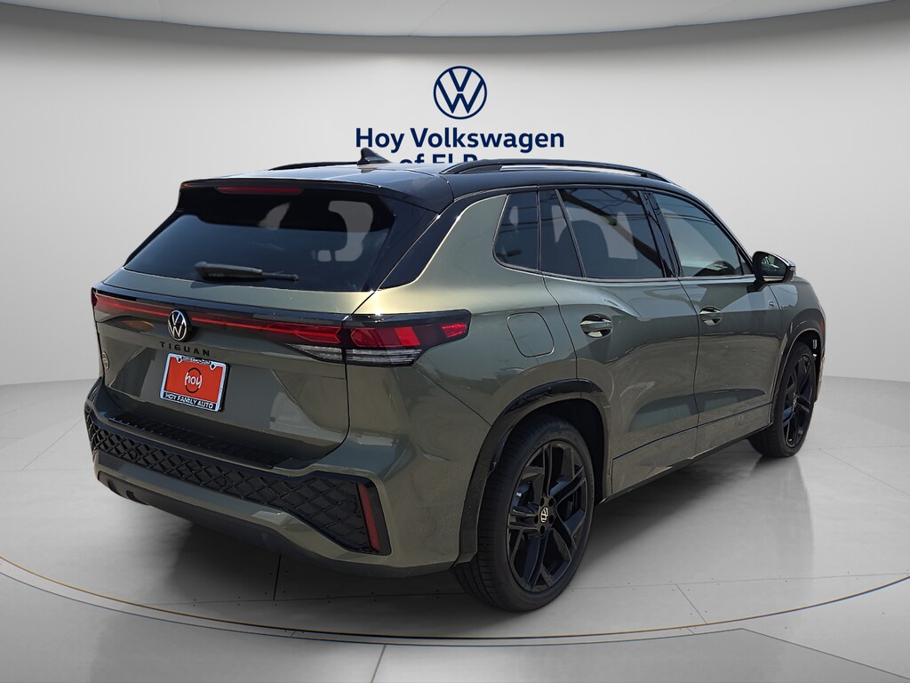 New 2026 Volkswagen Tiguan SE R-Line Black SUV