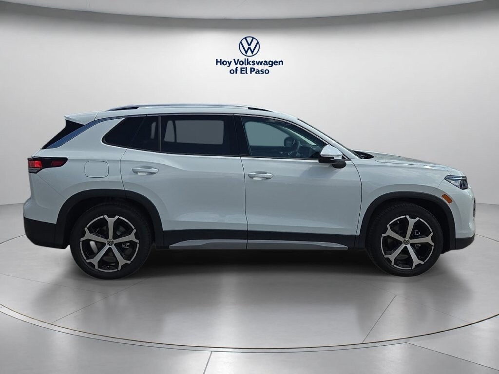 New 2026 Volkswagen Tiguan SE SUV
