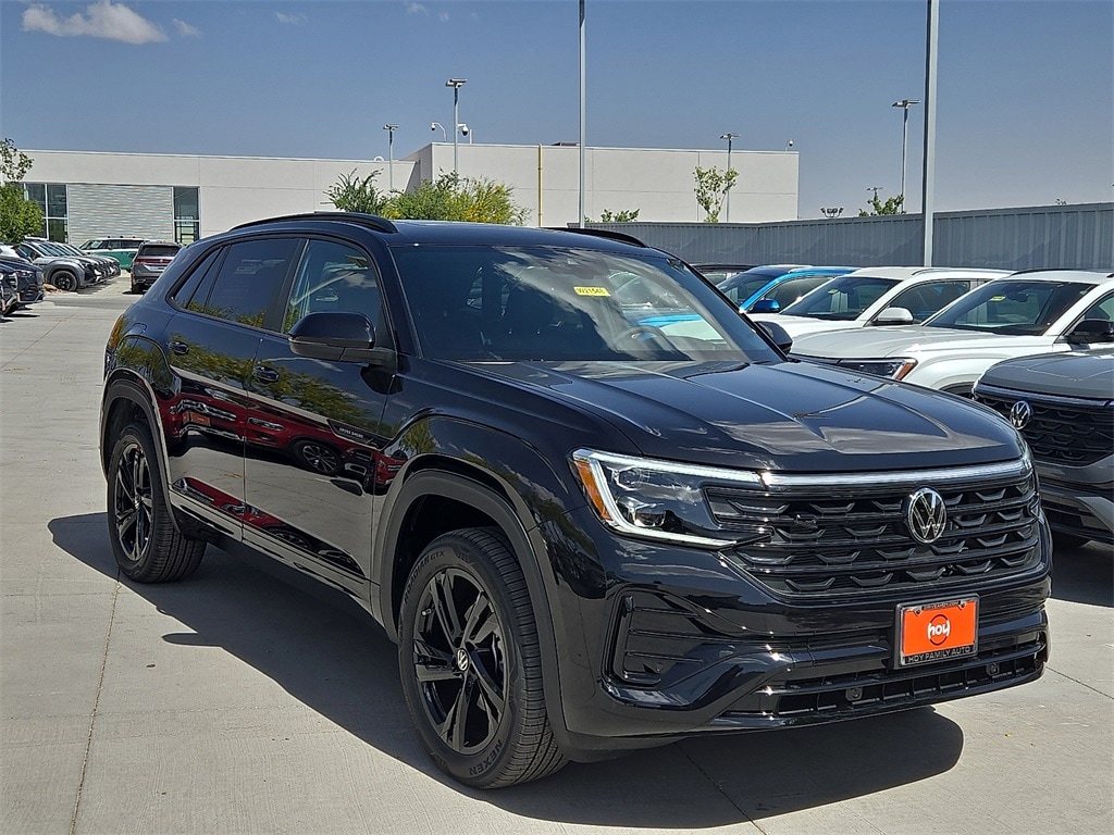 New 2025 Volkswagen Atlas Cross Sport 2.0T SEL R-Line Black SUV