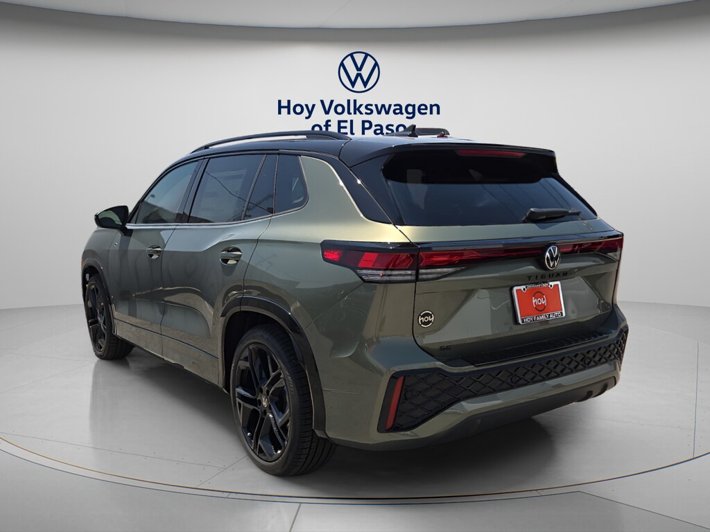 New 2026 Volkswagen Tiguan SE R-Line Black SUV