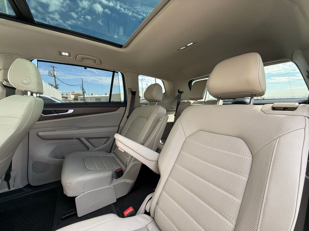 2025 Volkswagen Atlas SEL - Photo 13