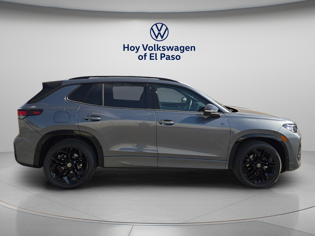 New 2026 Volkswagen Tiguan SE R-Line Black SUV