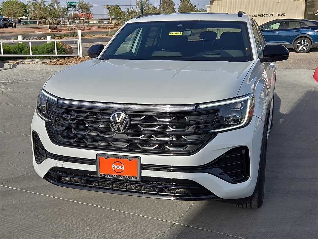 New 2025 Volkswagen Atlas Cross Sport 2.0T SEL R-Line Black SUV