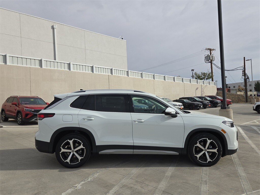 New 2026 Volkswagen Tiguan 2.0T SE SUV
