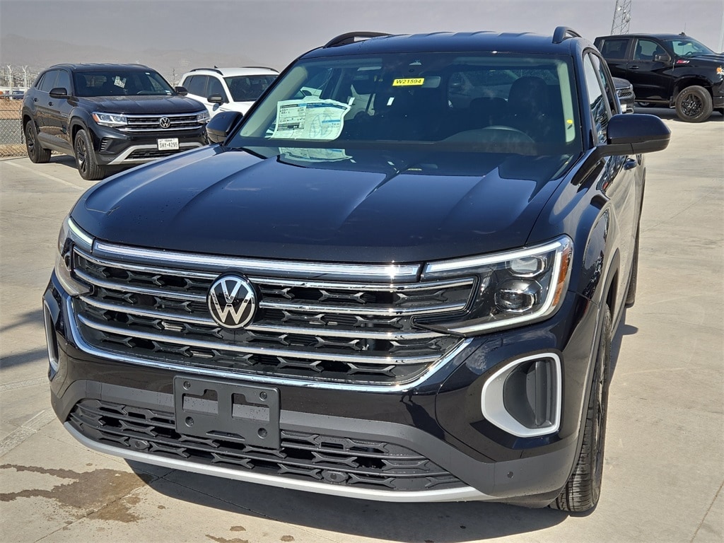 New 2025 Volkswagen Atlas 2.0T SE w/Technology SUV