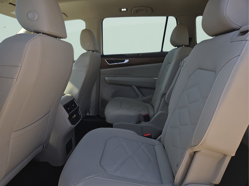 2026 Volkswagen Atlas SE w/Tech - Photo 11