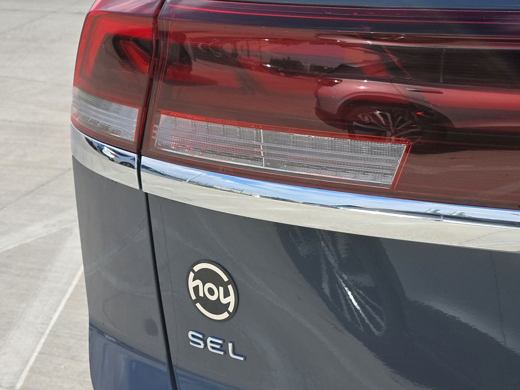2026 Volkswagen Atlas Cross Sport SEL Premium R-LINE - Photo 9