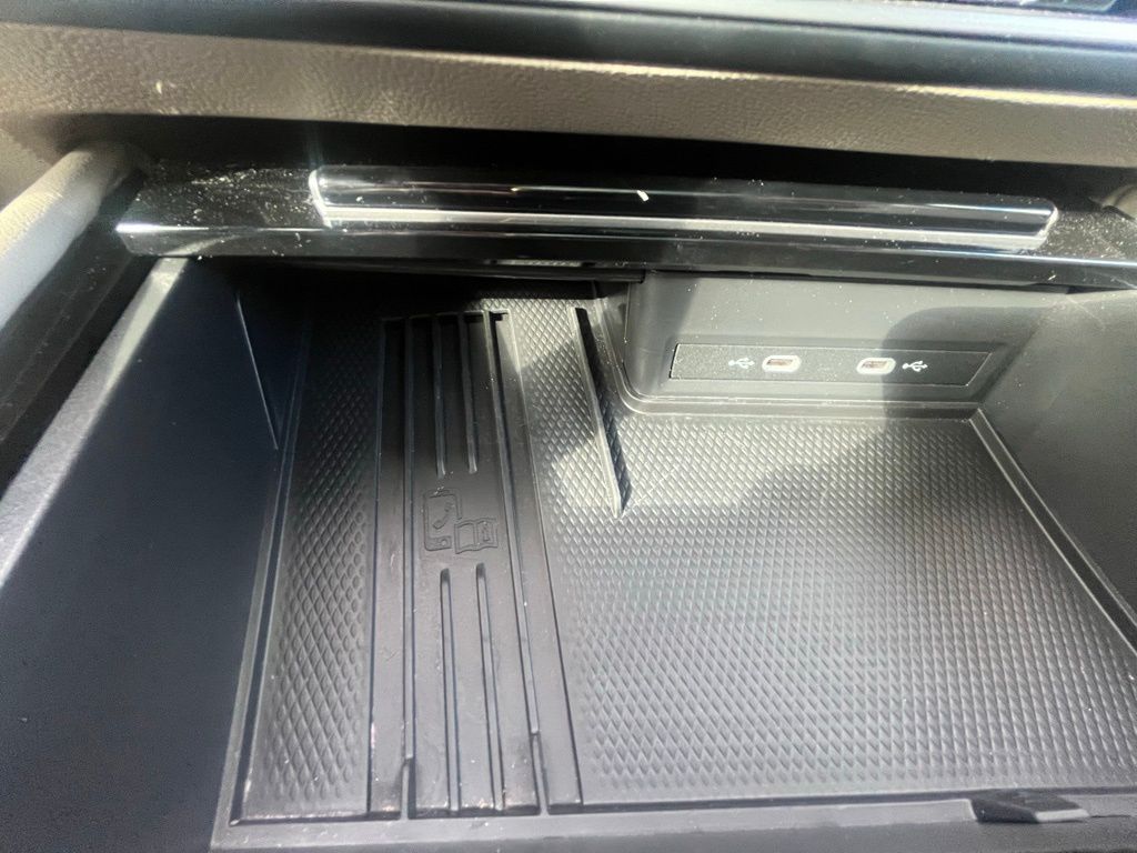 2025 Volkswagen Atlas SEL - Photo 8