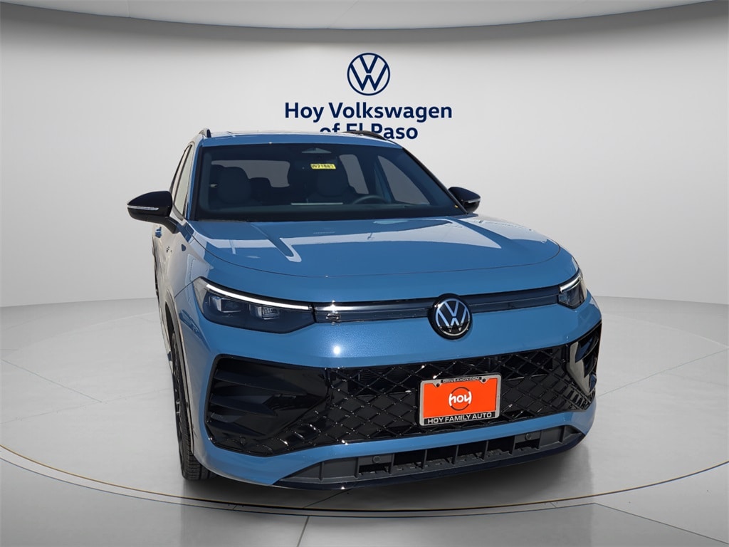 New 2025 Volkswagen Tiguan 2.0T SE R-Line Black SUV