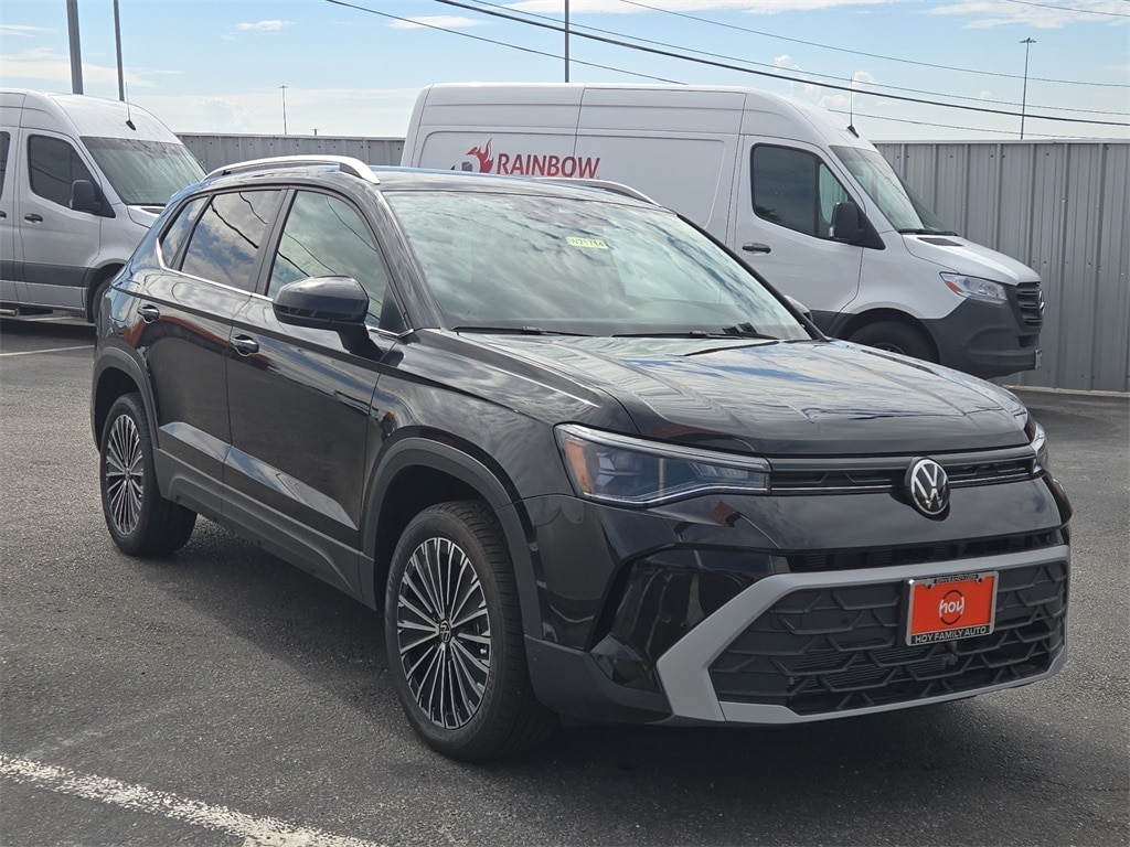 New 2025 Volkswagen Taos 1.5T SE SUV