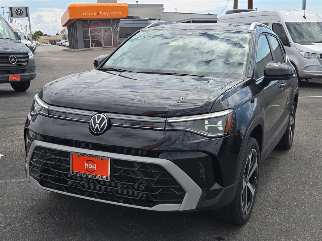 New 2025 Volkswagen Taos 1.5T SEL SUV