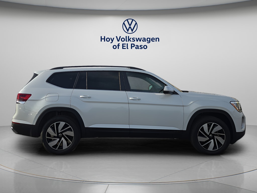 2026 Volkswagen Atlas SE w/Tech - Photo 2