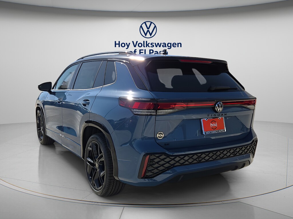 New 2026 Volkswagen Tiguan 2.0T SE R-Line Black SUV