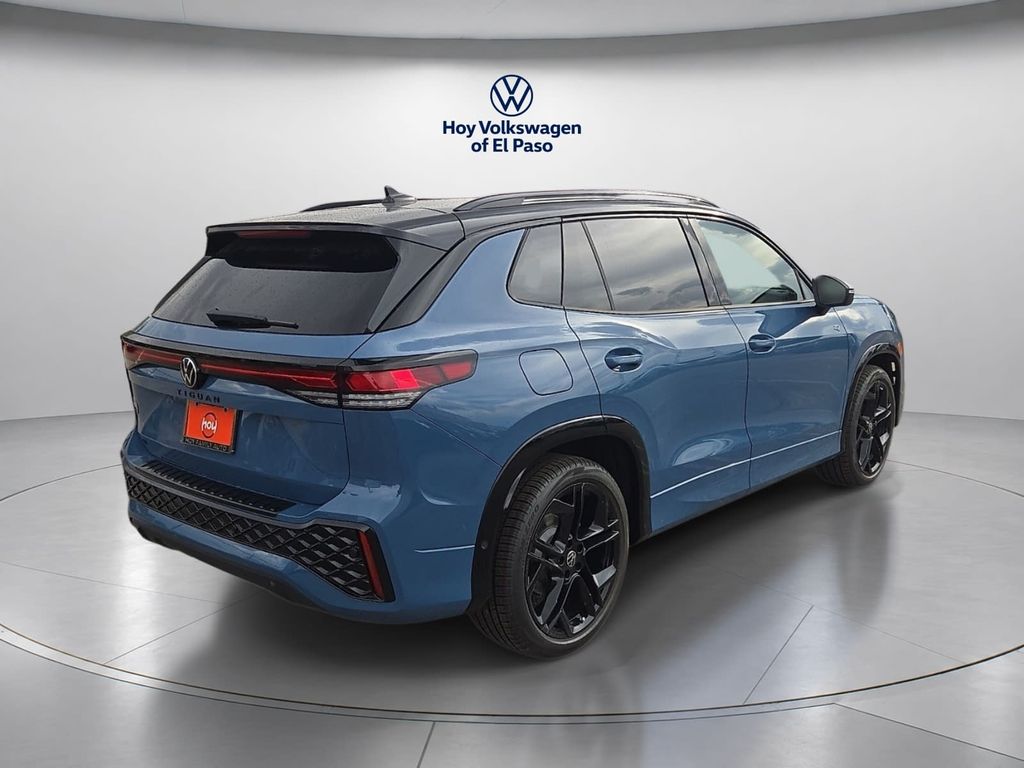 New 2026 Volkswagen Tiguan SE R-Line Black SUV