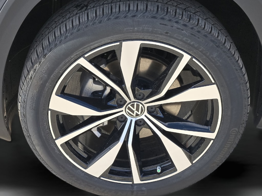 2026 Volkswagen Atlas Cross Sport SEL Premium R-LINE - Photo 8