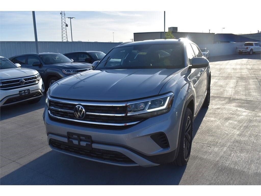 New 2023 Volkswagen Atlas Cross Sport 3.6L V6 SE w/Technology SUV