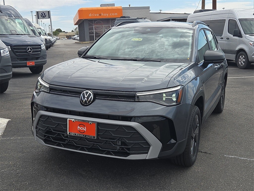 2025 Volkswagen Taos S photo 4