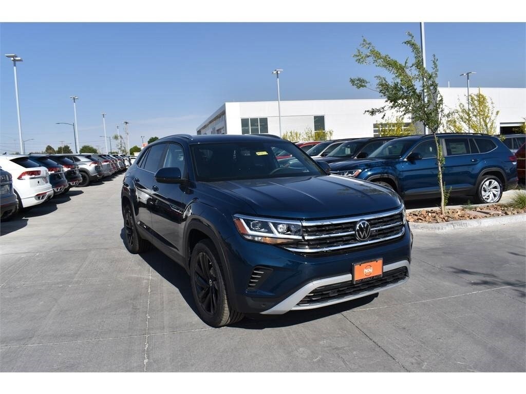 New 2023 Volkswagen Atlas Cross Sport 3.6L V6 SE w/Technology SUV