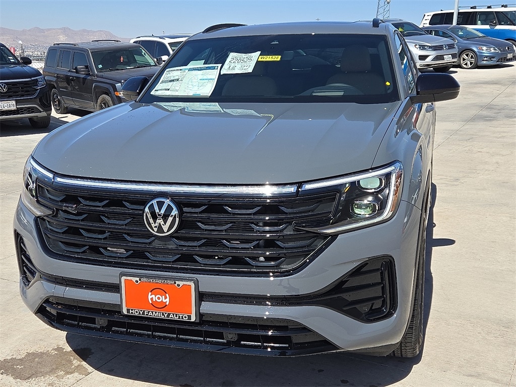 New 2025 Volkswagen Atlas Cross Sport 2.0T SEL R-Line Black SUV